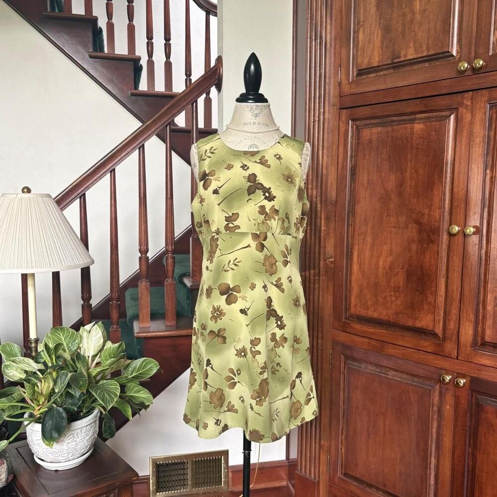 IZ California Vintage 90s Green Floral Dress Sleeveless Square Neckline